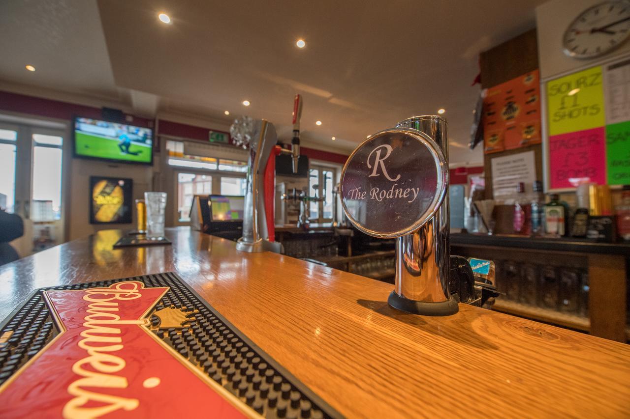 The Rodney Hotel Warrington Kültér fotó
